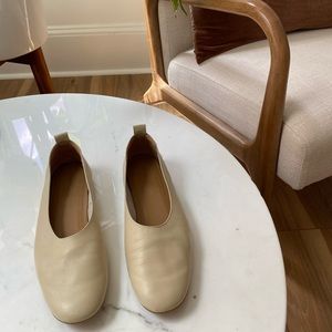 Everlane Day Glove Flats